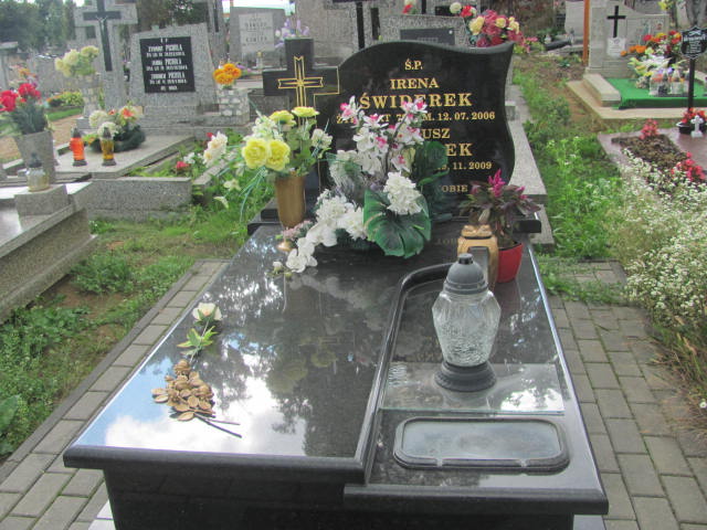 Grób Tadeusz Świderek