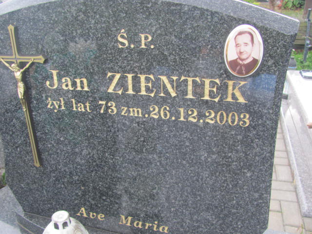 Jan Zientek 1930 Inowłódz - Grobonet - Wyszukiwarka osób pochowanych